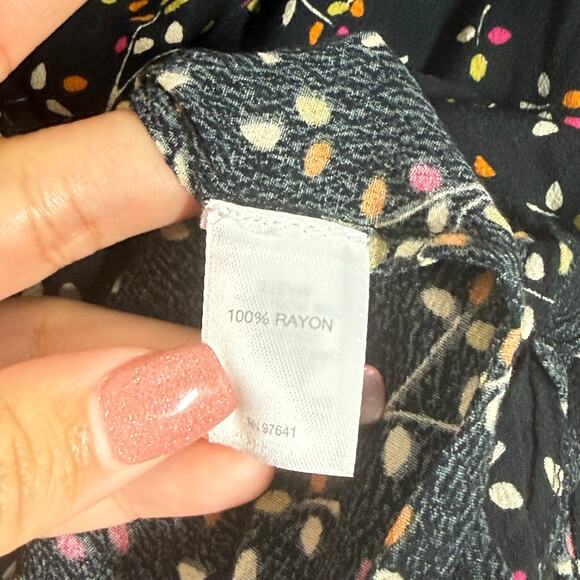 J. Jill Blouse Top Size Small Black Floral Tie Front Split Neck Long Sleeve Boho - Picture 9 of 9
